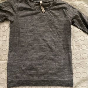 Lululemon long sleeve shirt
